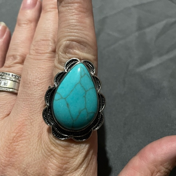 paparazzi Jewelry - Paparazzi Blue and Silver Statement Ring with Teardrop Design